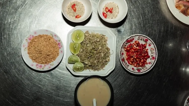 Pheak Sells Rice – Best Khmer Beef Steak in Phnom Penh